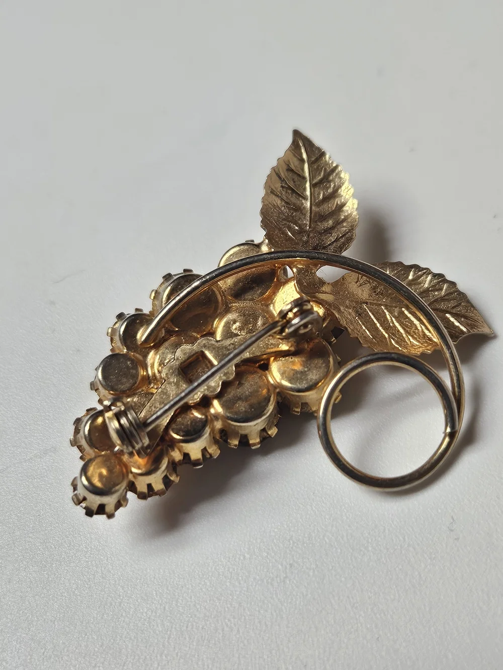 1950s Golden Amber Crystal Leaf Brooch Pin